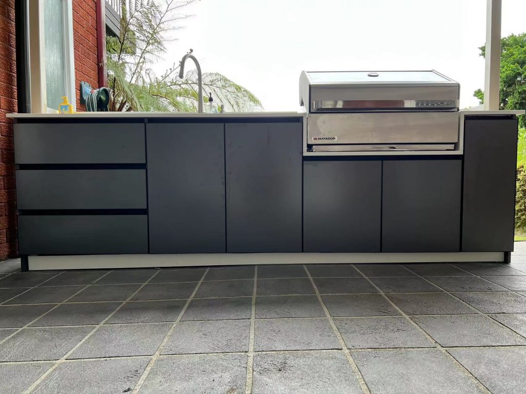 Best Outdoor Kitchen