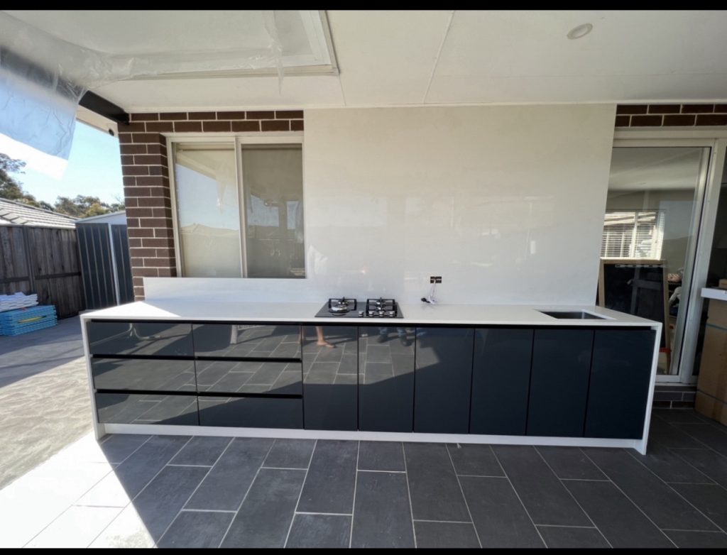 Outdoor Kitchen Units
